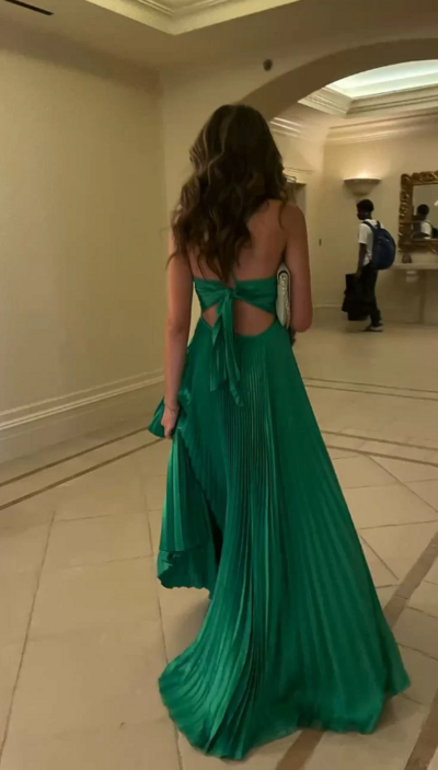 Spaghetti Strap Green Satin Open Back Evening Dresses
