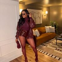 Burgundy Tights – Luxurious & Elegant Legwear for Every Occasion - Thumbnail 2