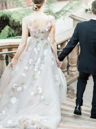 Fabulous A-line Floral Appliques Tulle Wedding Dress Bridal Gown Wedding Gown