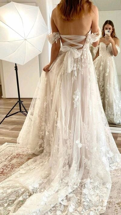 Boho Chic romantic Flowy Bridal Gown Wedding Dress