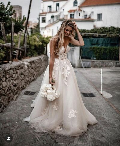Sexy Appliques Lace Tulle Bridal Gown Wedding Dress