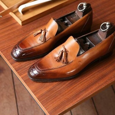 Men classic brown leather tassel loafers dress shoes - Thumbnail 3