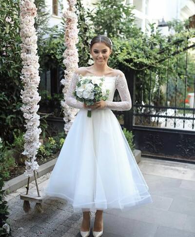 Simple A Line Lace Tea-length Beach Boho Wedding Dress Bridal Gown Wedding Gown