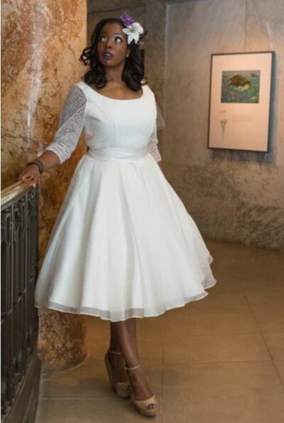 Simple A Line Lace Tea-length Wedding Dress Bridal Gown Wedding Gown