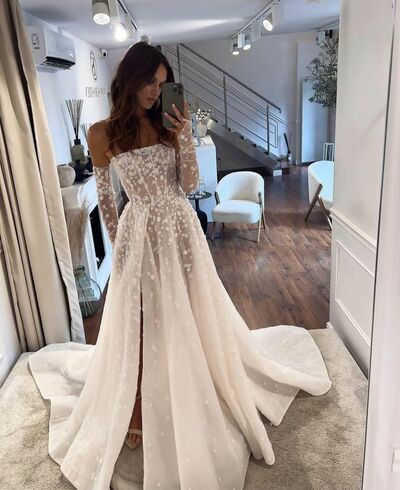 Simple A Line Off the Shoulder Lace Appliques Beach Boho Wedding Dress Bridal Gowns