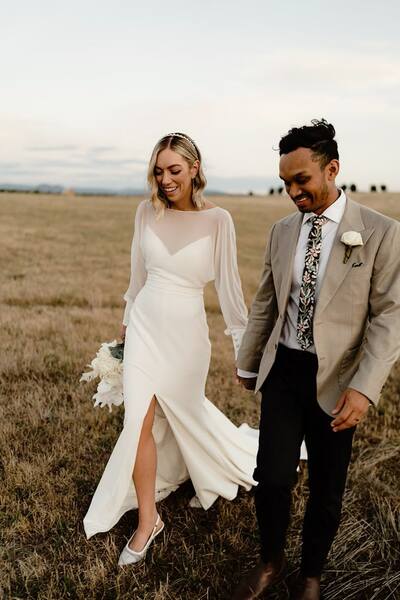 Simple Mermaid Long Sleeve Side Slit Wedding Dress Bridal Gown Wedding Gown