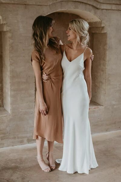 Sexy Deep V-neck Beach Bohemia Wedding Dress Bridal Gown Wedding Gown