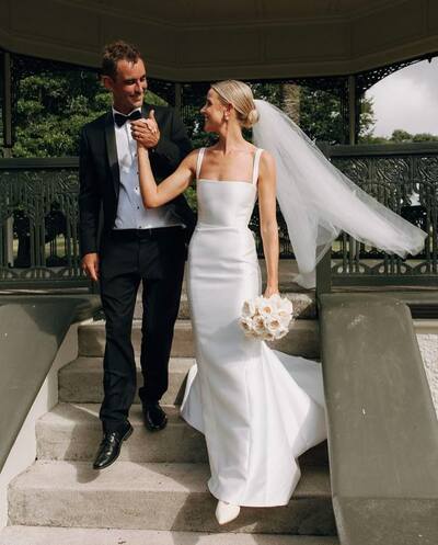 Simple Mermaid Scoop Satin Wedding Dress Bridal Gown Wedding Gown