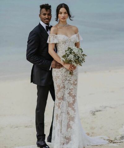 Elegant Mermaid Lace Off the Shoulder Wedding Dress Bridal Gown Wedding Gown