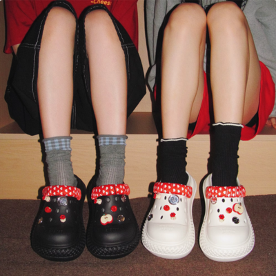 Apple tamato clogs garden shoes beach sandals slippers - Thumbnail 1