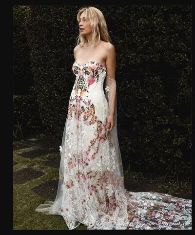 Floral Wedding Dress, Appliques Tulle Wedding Dress Bridal Gown