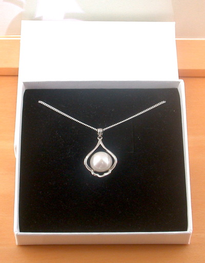 GIFT NECKLACE/Sterling Silver White Freshwater Pearl Necklace/Freshwater Pearl Necklace/Pearl Necklace/June Birthstone/Pearl Jewellery