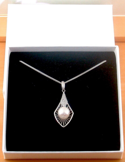GIFT NECKLACE/Sterling Silver White Freshwater Pearl Necklace/Freshwater Pearl Necklace/Pearl Necklace/June Birthstone/Pearl Jewellery/Pearl J