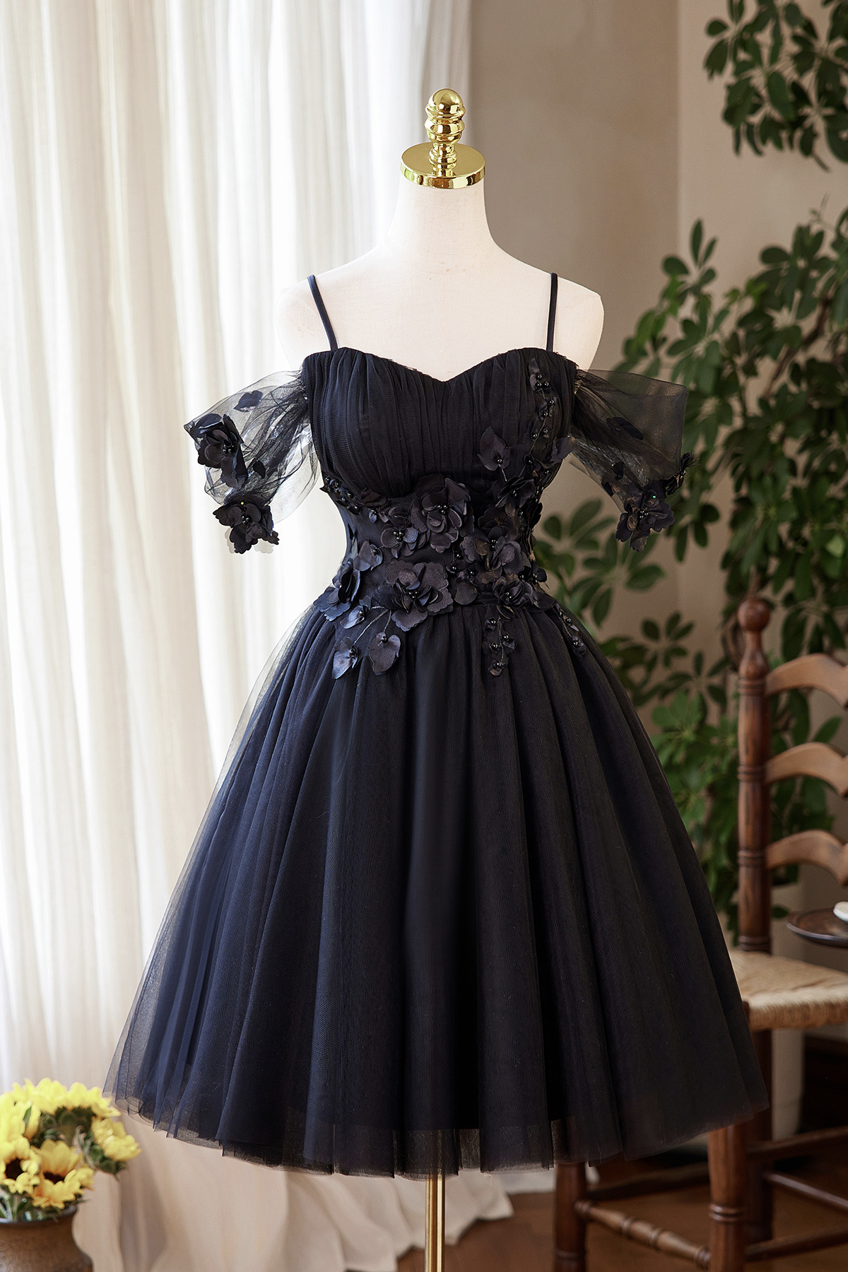 Black Tulle Flowers Short A-Line Party Dress Homecoming Dress