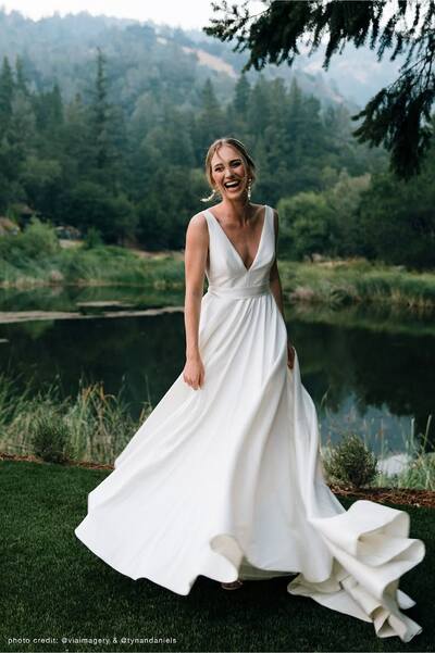 Simple V-neck Satin Wedding Dress Bridal Gown