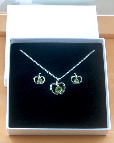 BOXED GIFT SET/Sterling Silver Peridot Apple Pendant & Chain/Peridot Necklace/Peridot Jewellery/Peridot Jewelry/Peridot Earrings/August