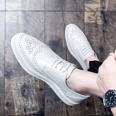 Men's white shiny patent leather shoes - Thumbnail 4