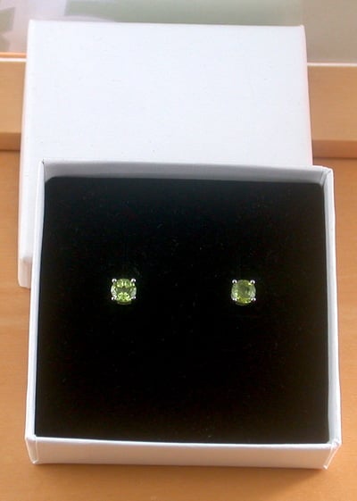 BOXED GIFT/925 Peridot Stud Earrings/Silver Peridot Stud Earrings/August Birthstone /Peridot Jewellery/Peridot Jewelry/Peridot Jewelery