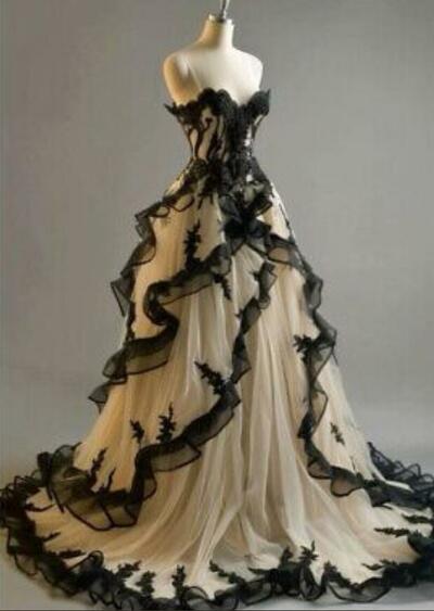 Gothic Wedding Dress, Ball Gown Lace Appliques Bridal Dress Bridal Gown
