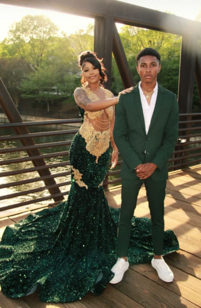 Sparkly Dark Green Sequin Mermaid Prom Dresses With Golden Lace Appliques