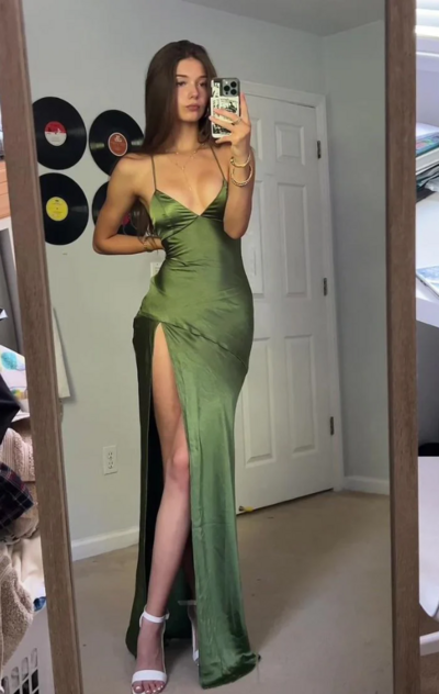 Sexy V-Neck Emerald Green Prom Dress With High Slit