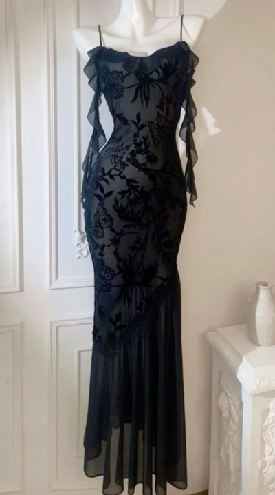 Chic Spaghetti Straps Sheath Black Long Evening Dress