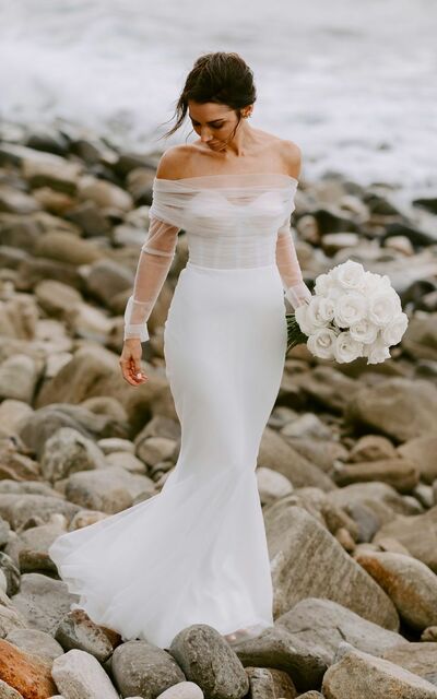 Elegant Wedding Dress, Mermaid Off the Shoulder Tulle Bridal Dress Bridal Gown