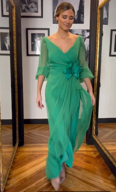Long Sleeves Green V Neck Chiffon Evening Dresses