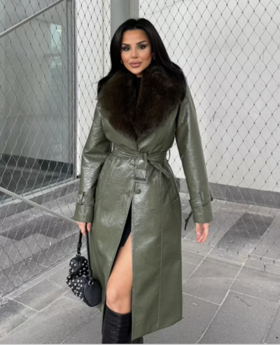 Luxury Leather Jacket with Fur Trim – Timeless Style & Warmth