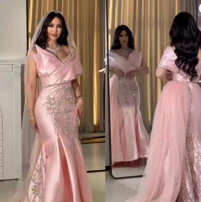 Aso Ebi Style Pink Shoulder Prom Gown Sequin Beaded Middle Eastern Long Dress with Lace Train Custom Satin vestidos de noche