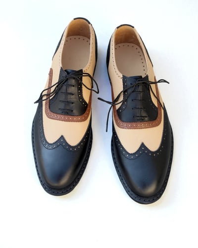 Crafted Leather Bespoke Men Shoes Black and Beige Wingtip Oxford Dress Shoes