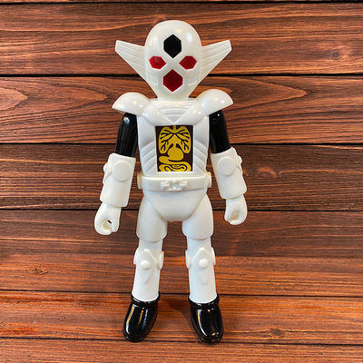 White robot dude sofubi vinyl figure