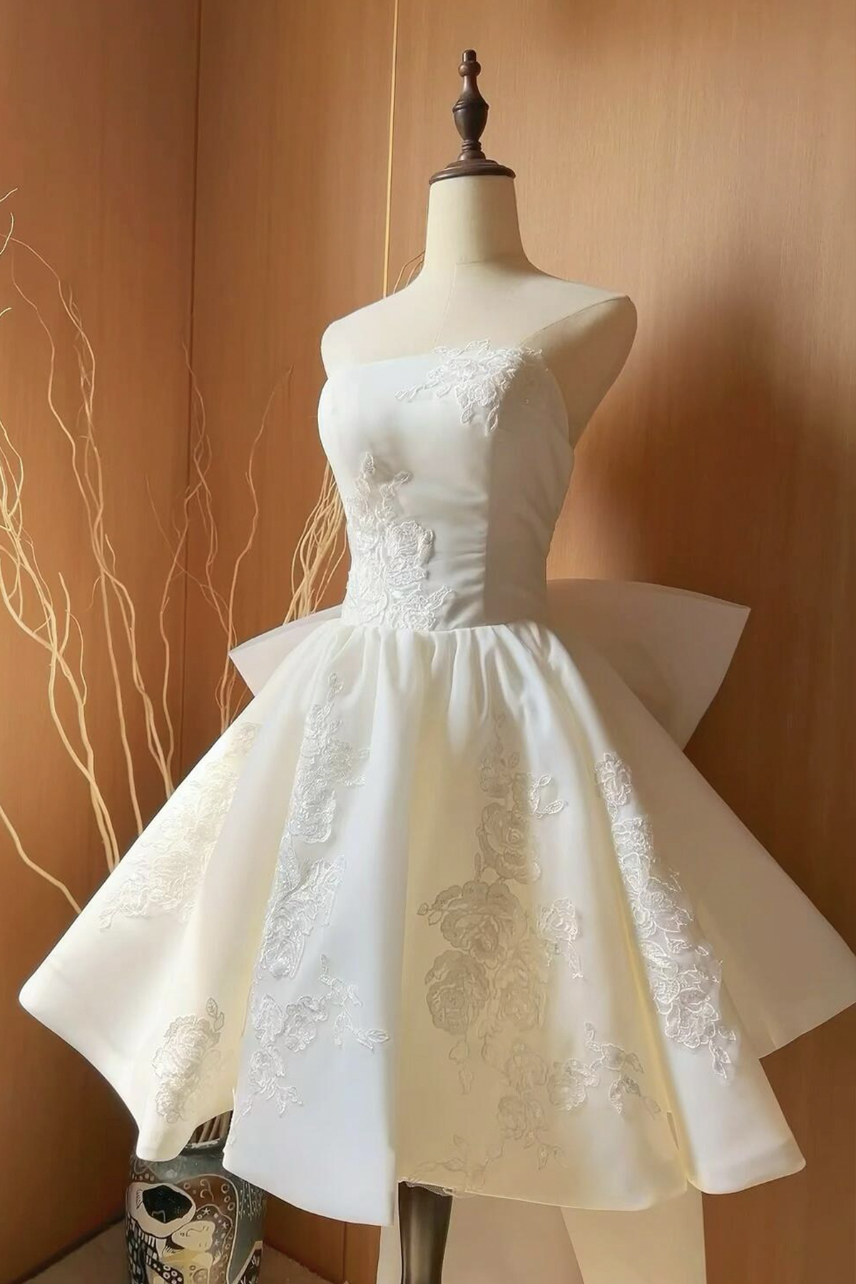 White Lace Strapless Knee Length Prom Party Dress