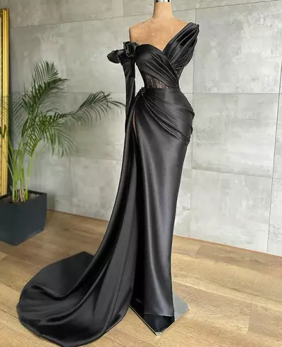 Sexy Black High Side Split Evening Dress Sheer Jewel Neck Satin Lace Mermaid Prom Dresses Party Wear Custom Made Long Sleeve Robe