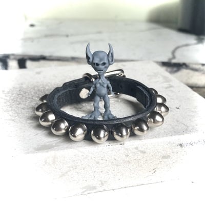 1/2” wide 1-row bullet stud wristband