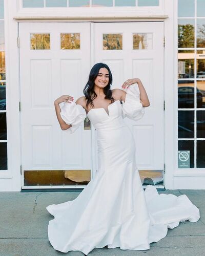 Chic Mermaid Strapless Ivory Satin Wedding Dresses with Sleeves