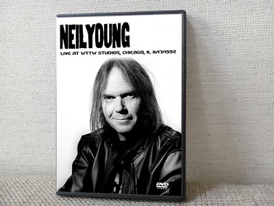 NEIL YOUNG Live At WTTW Studios, Chicago, IL 11.17.1992 DVD