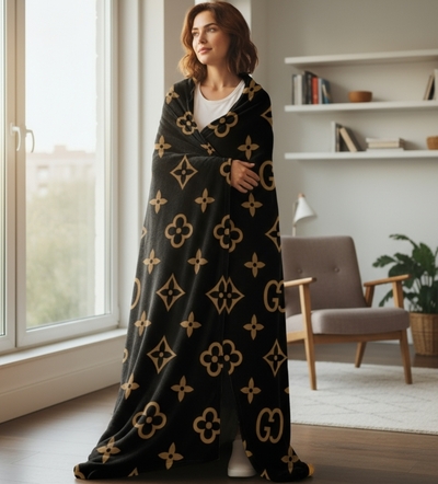 Black and Gold Designer Style Luxury Pattern Plush Fleece Throw Blanket