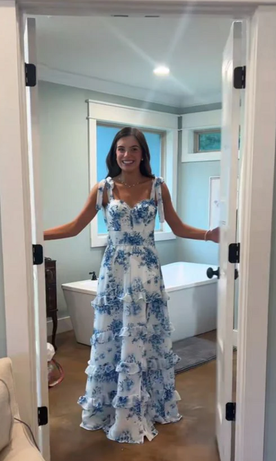 Elegant Sweetheart Formal Sleeveless Evening Dress with Split