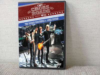 THE DOOBIE BROTHERS & LUKE BRYAN CMT Crossroads 06.24.2011 DVD