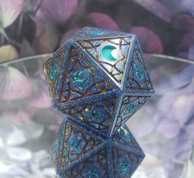 Blue Glitter 40mm Stained Glass Single