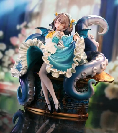 Bishoujo ArTToy by Weartdoing "Sleeping Beauty-Cthulhu Girl-Phantom Blue"