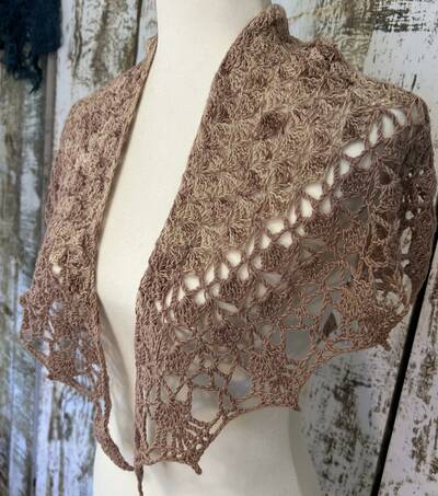 Ghost Ranch Shawlette #4, Desert Rose