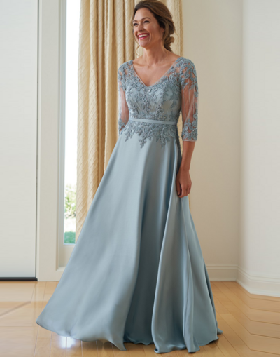 Elegant V-neck Appliques Lace Mother Of Bride/Groom Dress With 3/4 Sleeves