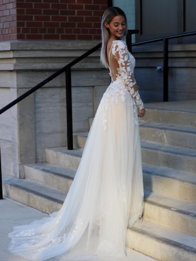 Elegant A Line Lace V Neck Long Sleeves Wedding Dresses