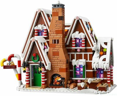 LEG Creator Expert Gingerbread House 10267 Building Kit (1,477 Pieces)