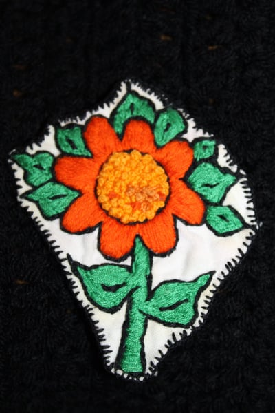 EMBROIDERED SUNFLOWER PATCH