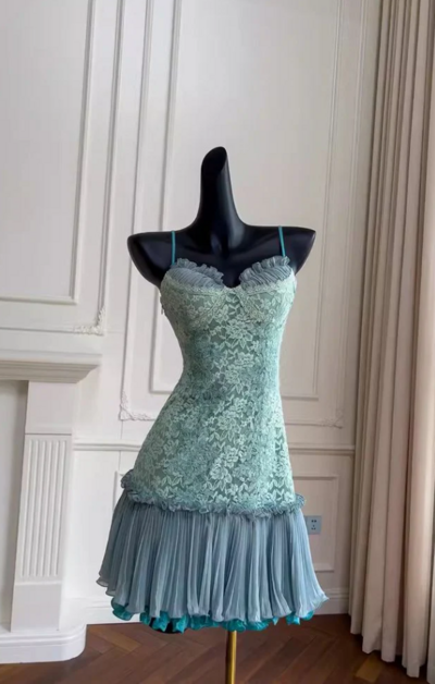 A Line Spaghetti Straps Lace Short Outfit Homecoming Dress