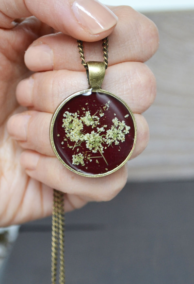 Queen Annes Flower Necklace, Resin Jewelry,Real Flower Necklace,Valentine