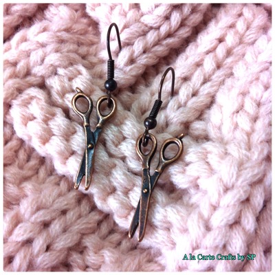 {earrings} copper tone scissors